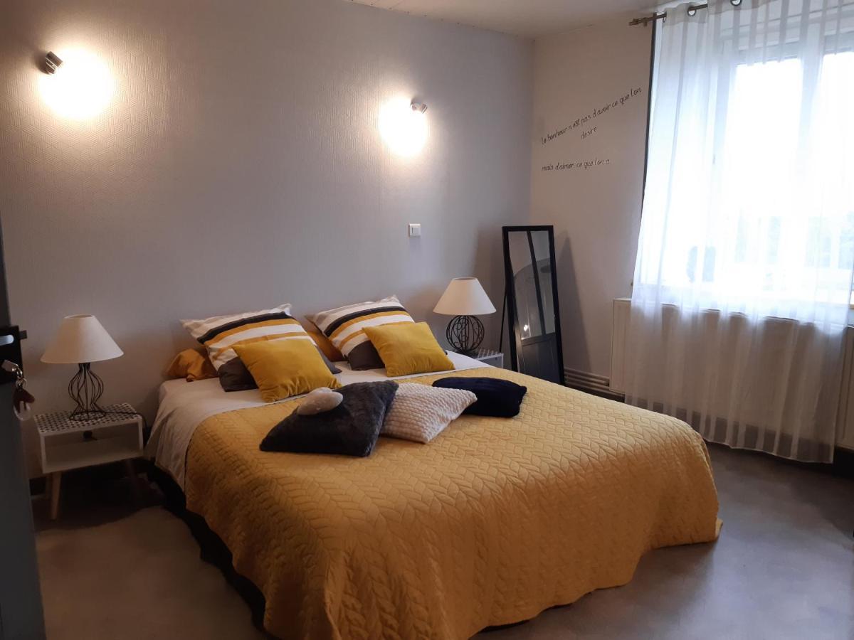Ferme Des Champs Hotel Vrécourt Kültér fotó